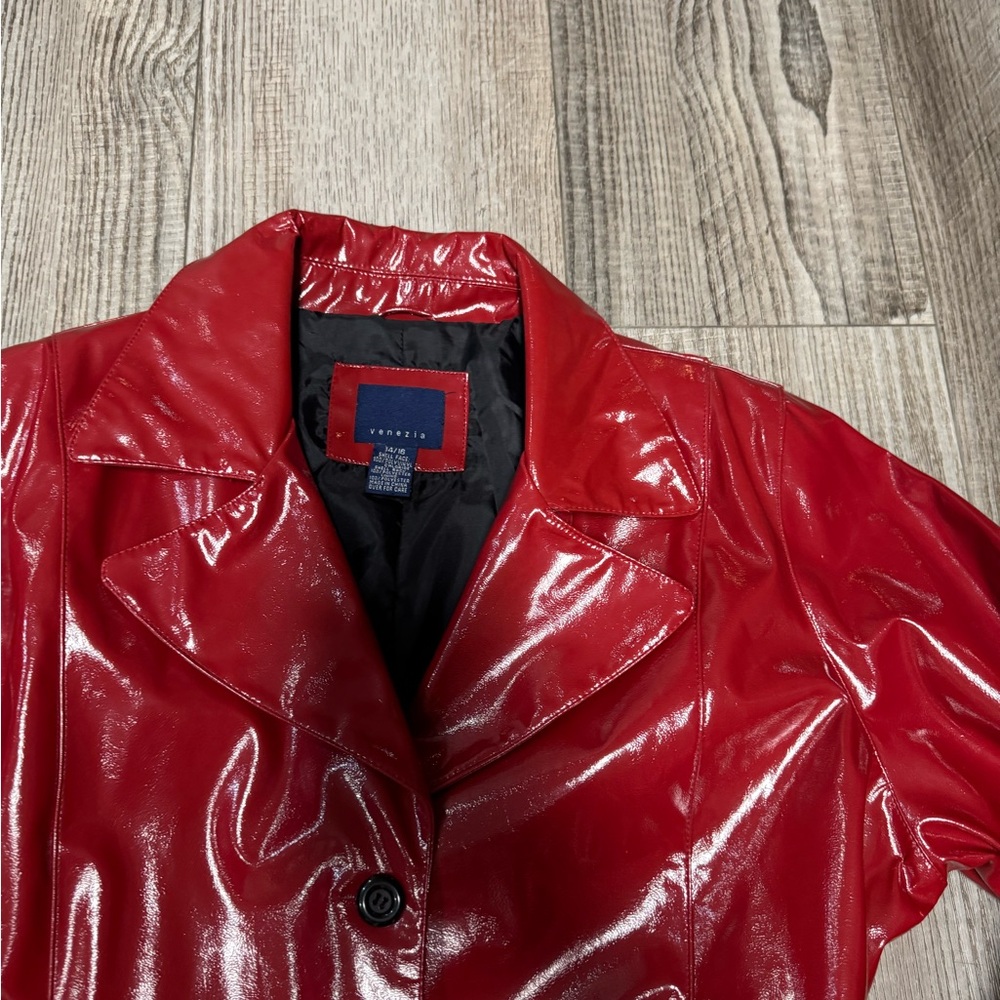 Vintage Venezia 90s red vinyl trench coat sexy jacket belted slit back 14/16 - Picture 4 of 9